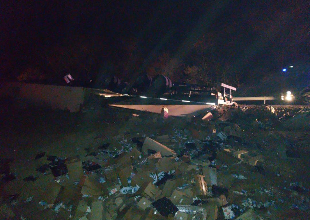 c8308580-8eab-42e5-aa9d-b91afc742940