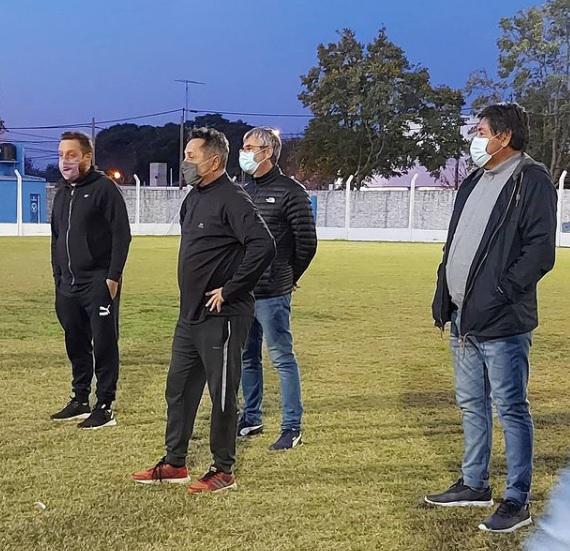 Así se lo manifestó a CASTELLANOS el presidente de Peñarol, Alejandro Báez, en marco del cumplimiento del aniversario Nº 85 del club de barrio Villa Rosas. El máximo dirigente de la “V” azulada habló sobre la actualidad de la institución y les dejó un mensaje a los hinchas de Peña en este día tan especial.