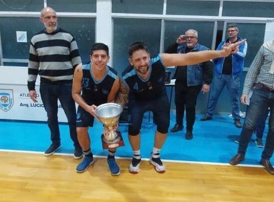 Nicolás Crotti super 4 basquet