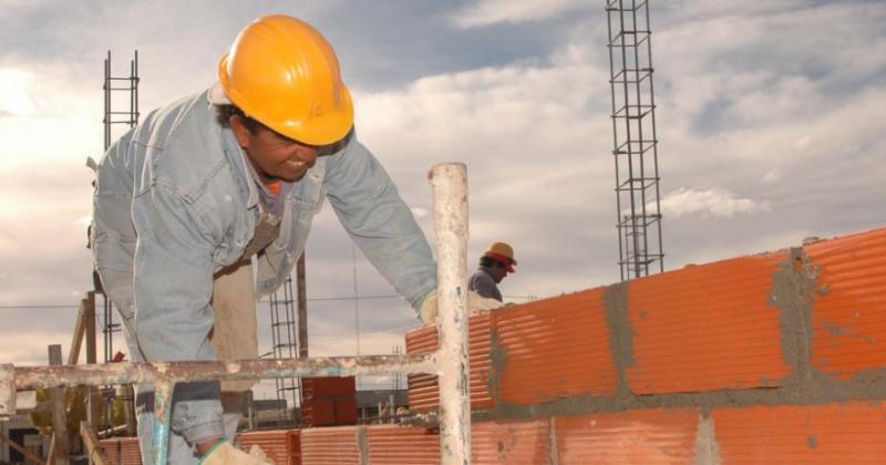TRABAJADOR CONSTRUCCIÓN 01