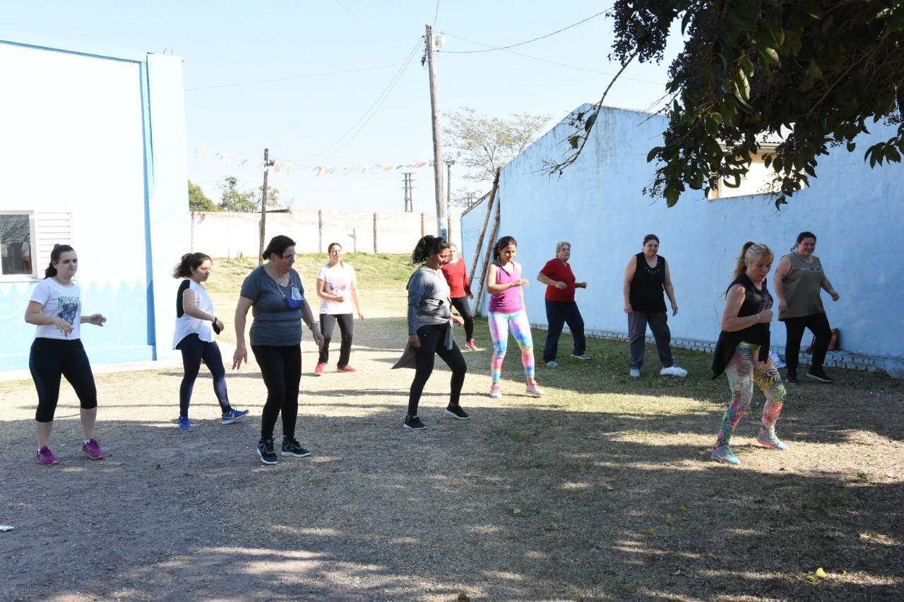 Con más de 800 inscriptos retomaron las actividades de los talleres barriales