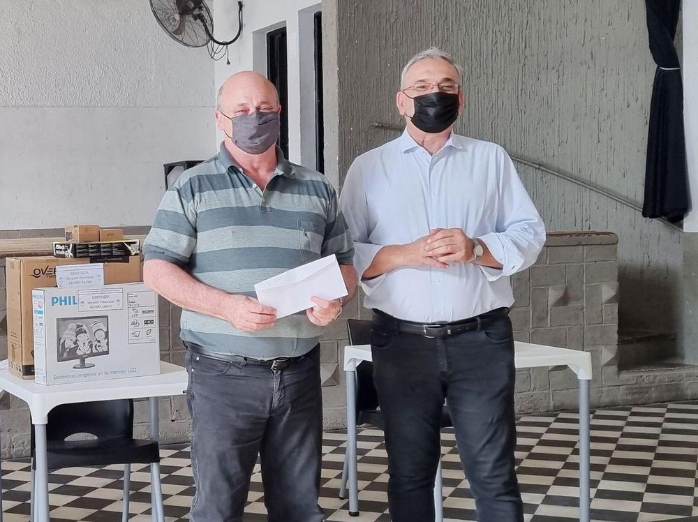 7ae12b98-c173-4391-8bbd-74f631e25064