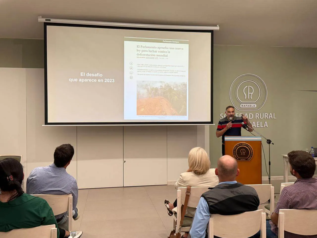 Imagen-de-WhatsApp-2025-11-05-a-las-20.56.56_18a00307