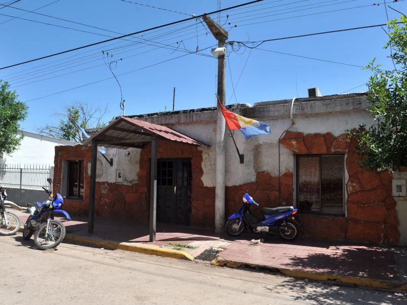 FAF5FCE2-6990-4689-91C8-6FFC7887B95A