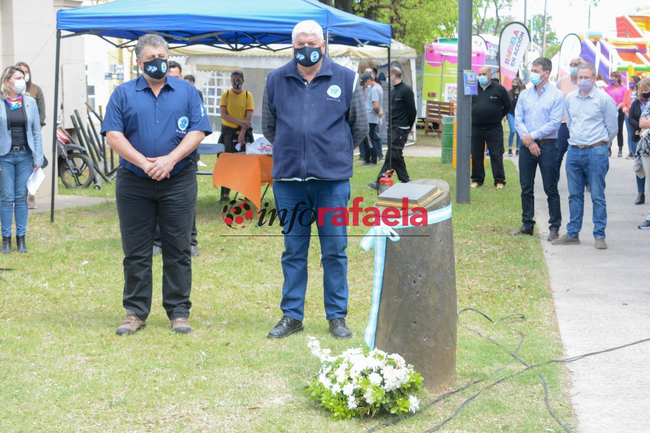 En la mañana de este viernes, nuevamente se revivió una tradicional postal rafaelina que la pandemia había interrumpido: el acto de apertura de la Expo Rural, esta vez de manera renovada, con actividades tanto virtuales como presenciales.