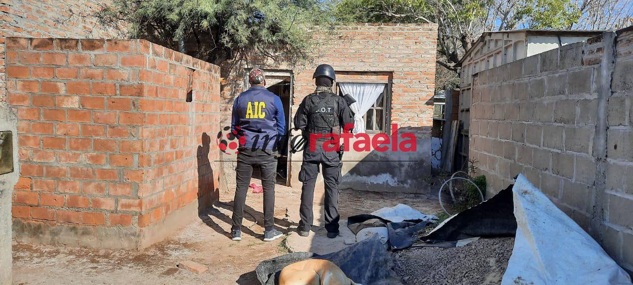 Allanamiento villa minetti