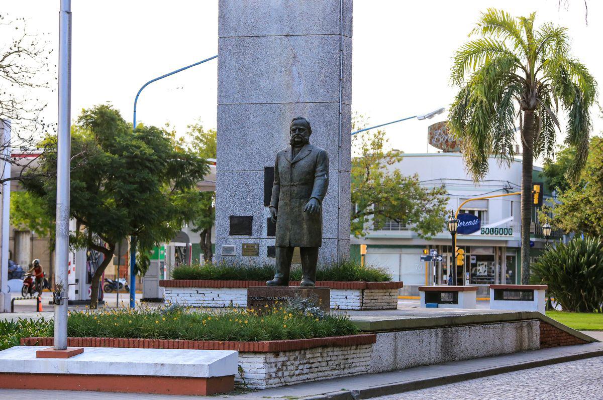 Rafaela - Estatua de Guillermo Lehmann