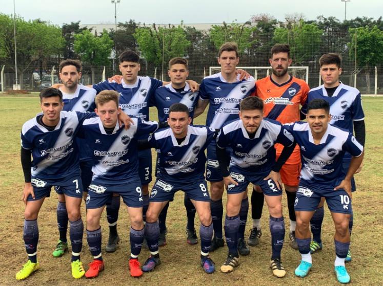 Argentino de Quilmes goleó y es escolta del campeón Talleres