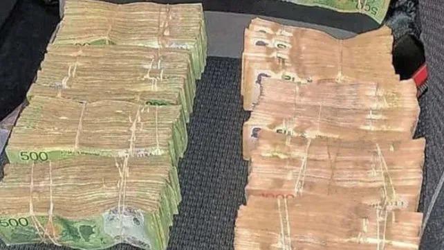 DINERO LA CAPITAL
