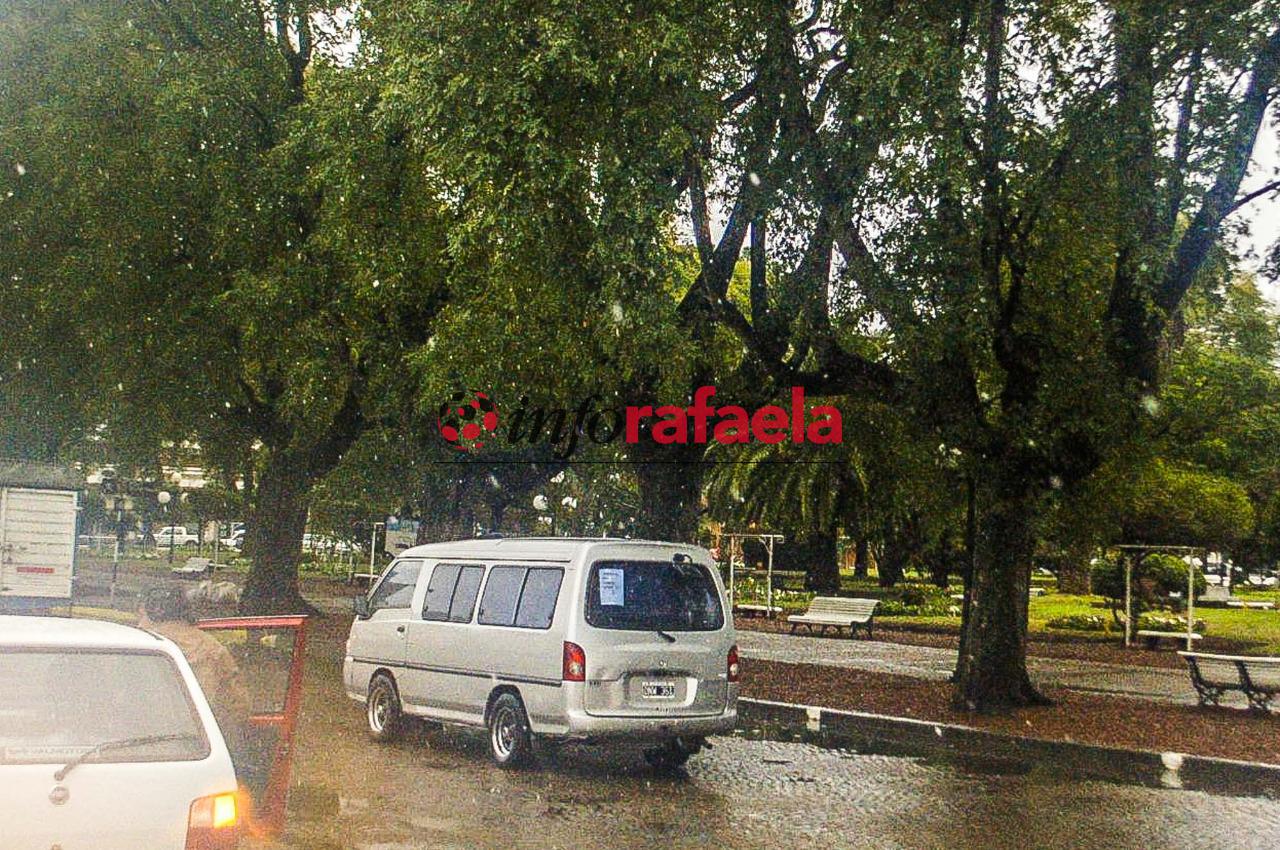 Se vino el frío y no se descarta que caiga agua nieve en Rafaela