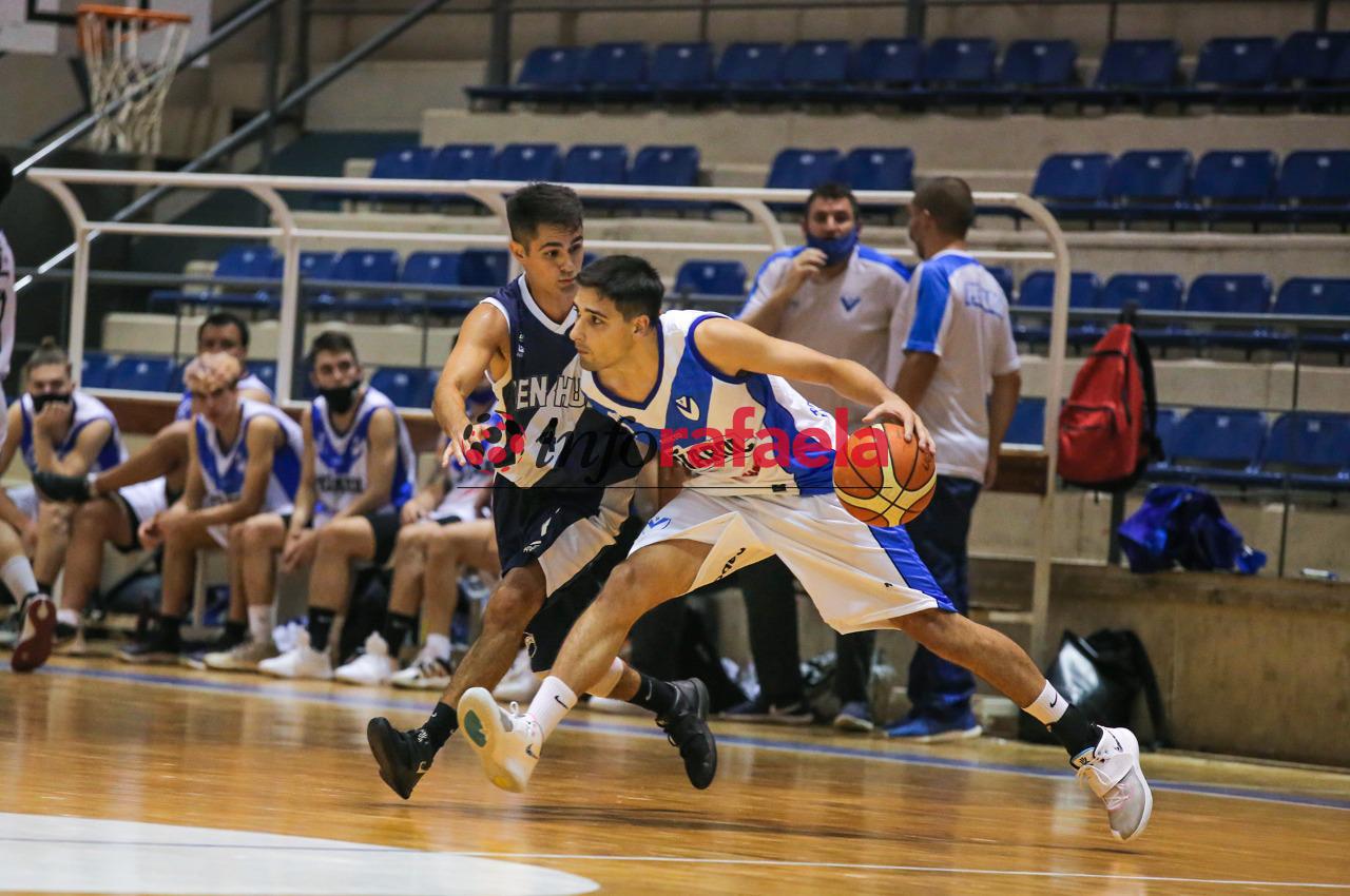 Esta noche, con la disputa de tres partidos, se pondrán en marcha los Play Offs del Torneo Preparatorio de Primera División de la Asociación Rafaelina de Básquet, buscando los cuatro clasificados al Súper 4 que definirá el primer campeón de la temporada. Las llaves serán al mejor de tres encuentros, con ventaja de localía para aquellos que hoy sean anfitriones. El segundo punto se jugará el viernes 10, mientras que si es necesario un tercer y decisivo juego irá el lunes 13 de septiembre. El viern