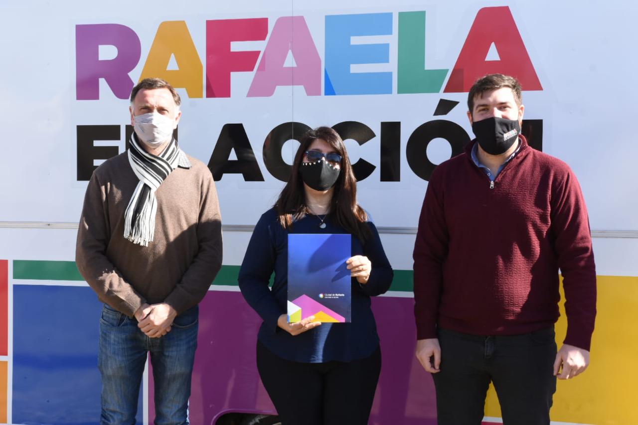 Rafaela en Acción - 