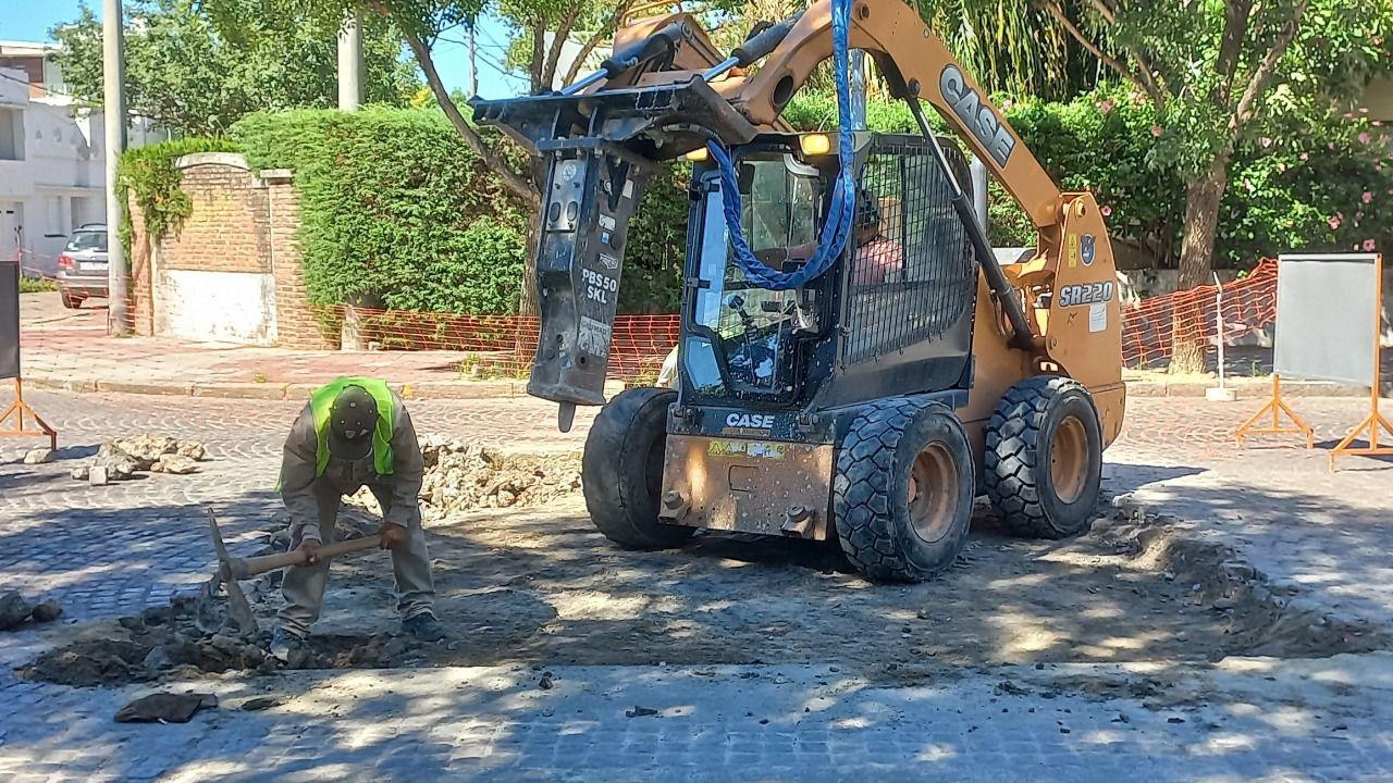 fad239d7-c2e1-4b50-a131-c681862af8de