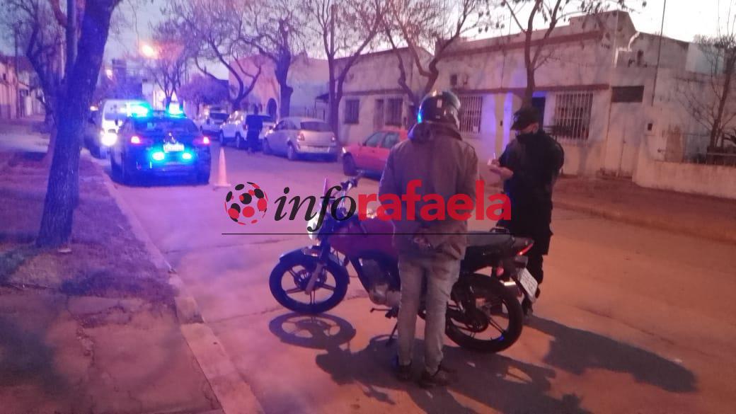controles viales - Conductor demorado - Policiales - Efectivos policiales -