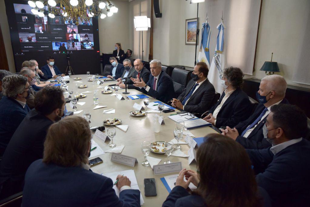 El Gobierno anunció cómo aflojará el cepo a la carne