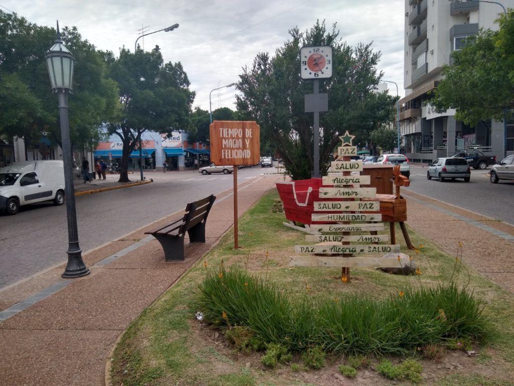 Navidad-decoracion-Boulevard-Santa-Fe-1024x768