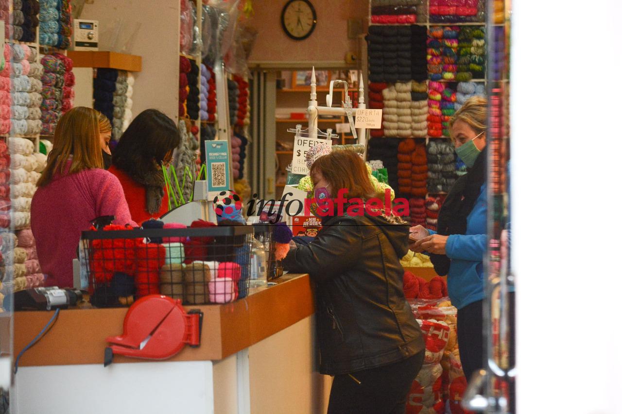 El 90% de los comercios trabajaron con normalidad en el Microcentro