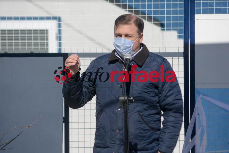 El Club Sportivo Ben Hur inauguró ayer su nuevo Gimnasio, en medio de un orden institucional y una estabilidad que lleva a hacer importantes inversiones para sus socios. «Hoy los clubes trascienden lo que es un barrio, entonces uno tiene que pensar para un bien de la comunidad en general», sostuvo su presidente, Adrián Zenklusen.
