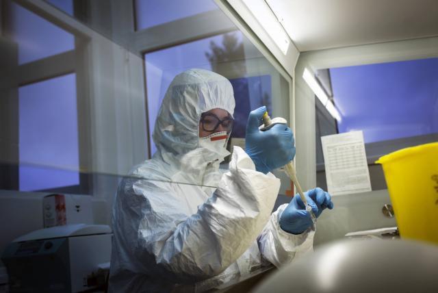 Detectaron nuevos casos de las variantes de Reino Unido y Manaos