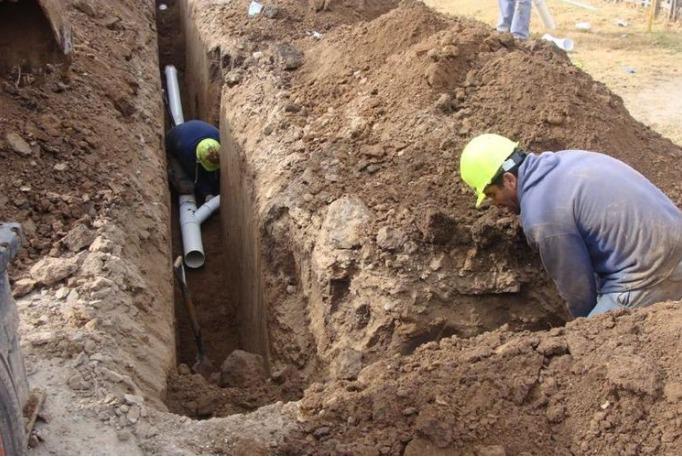 Comenzaron los trabajos de extensión de la red cloacal en la zona sur de Humboldt