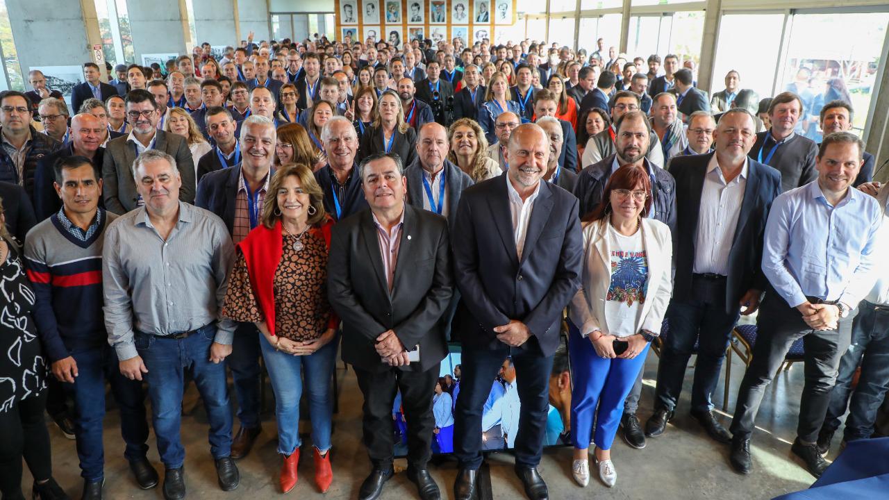 5d7e3fa9-4dc1-40a5-bbff-831573b015ed (1)