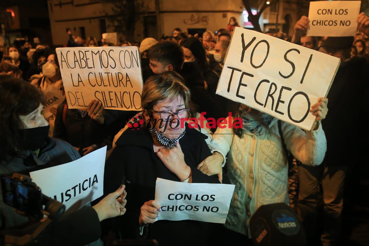 Contundente movilización en Rafaela ante la denuncia de abuso en el colegio San José