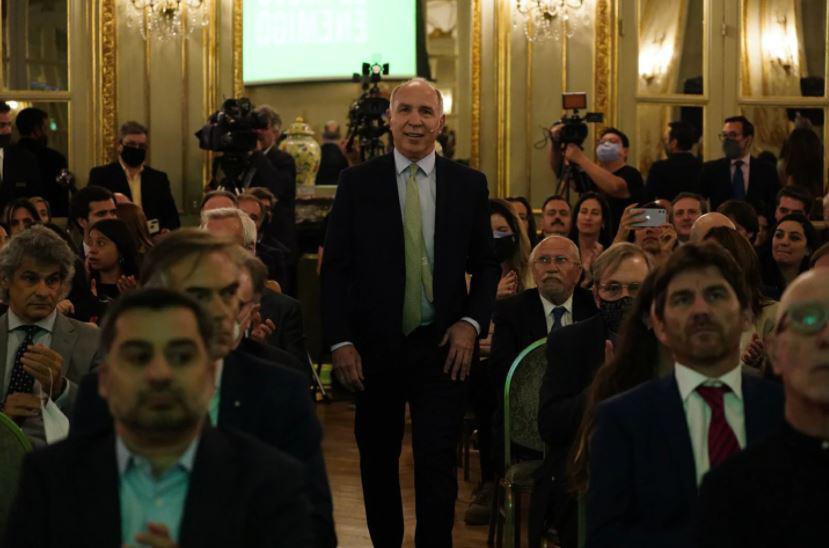 el nuevo enemigo-lorenzetti-libro-4