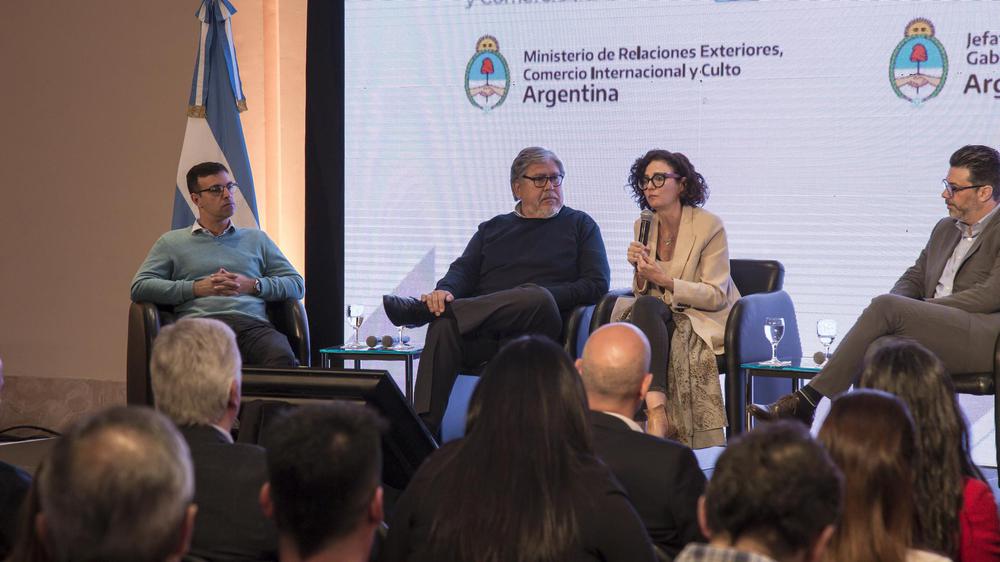 PAGINA 24 ARRIBA