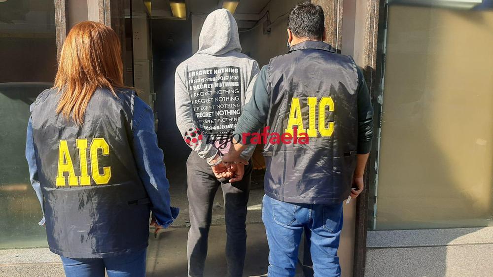 Pilar conmocionada por múltiples allanamientos por abuso sexual - Procedimientos por trata de personas en Pilar y Santa Fe -