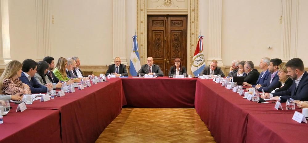 PAGINA 8 ARRIBA (2)