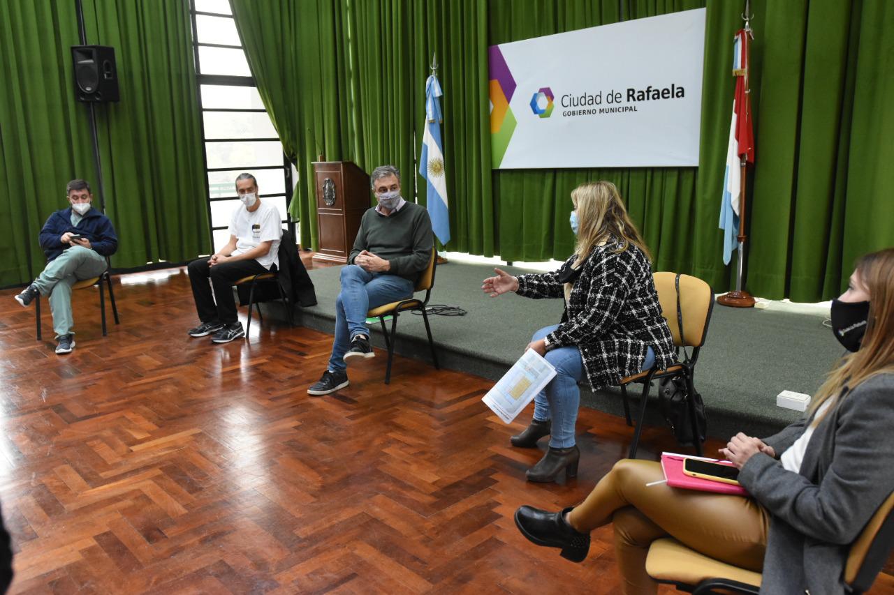“Estamos a unos dos meses de poder terminar la ejecución actual” - Funcionarios locales y provinciales se reunieron por la obra del nuevo hospital regional de Rafaela -
