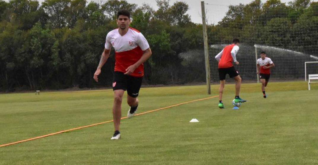 Toto Niz no seguirá en Instituto y limpieza en Mitre de Santiago