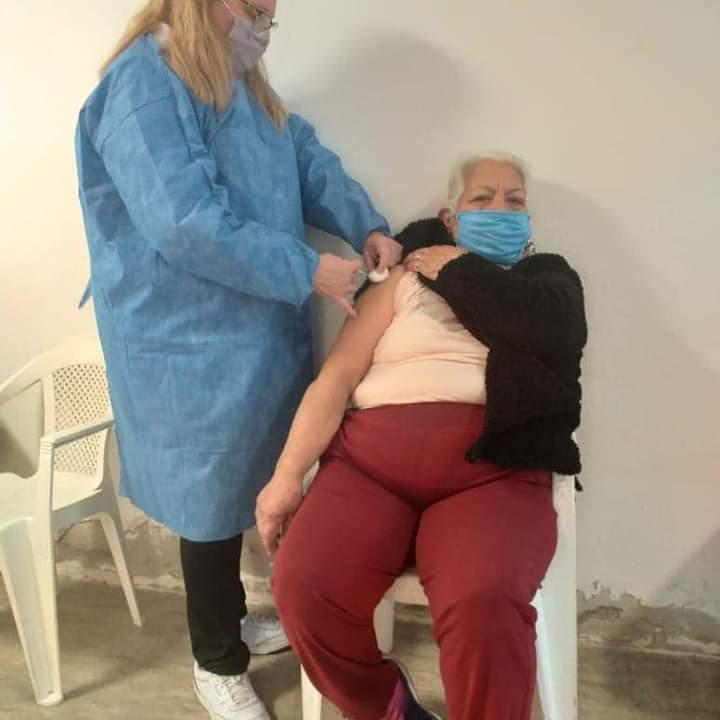 Zenón Pereyra continúa con su plan de vacunación