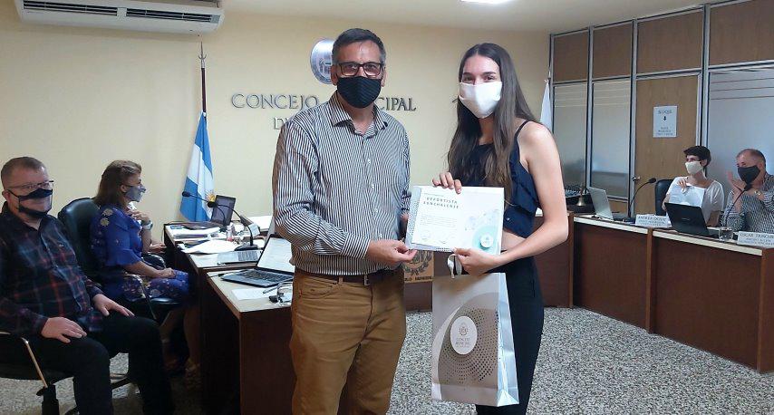 f8e7fdf5-bd78-4d07-9a09-36365b2c8a1c