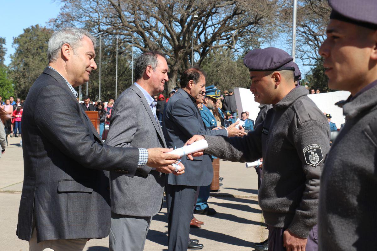 Agentes servicio penitenciario