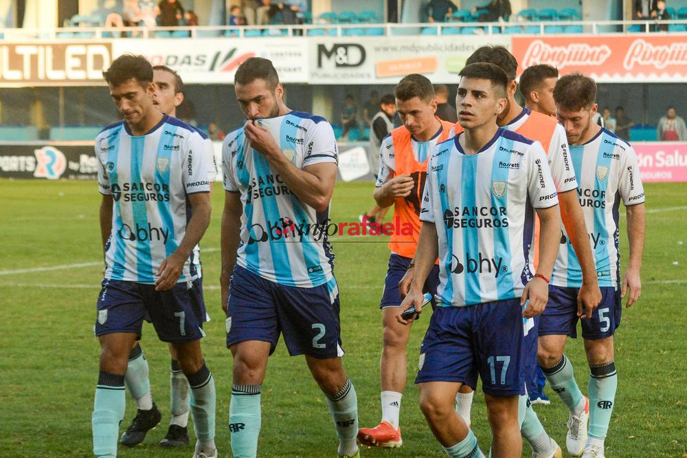 atletico ferro nueva derrota